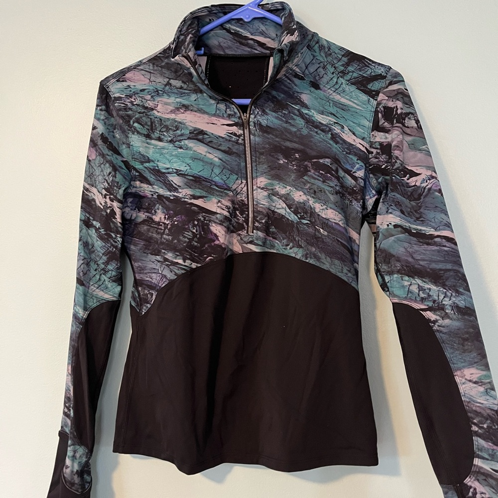 Lululemon cropped half zip running shirt